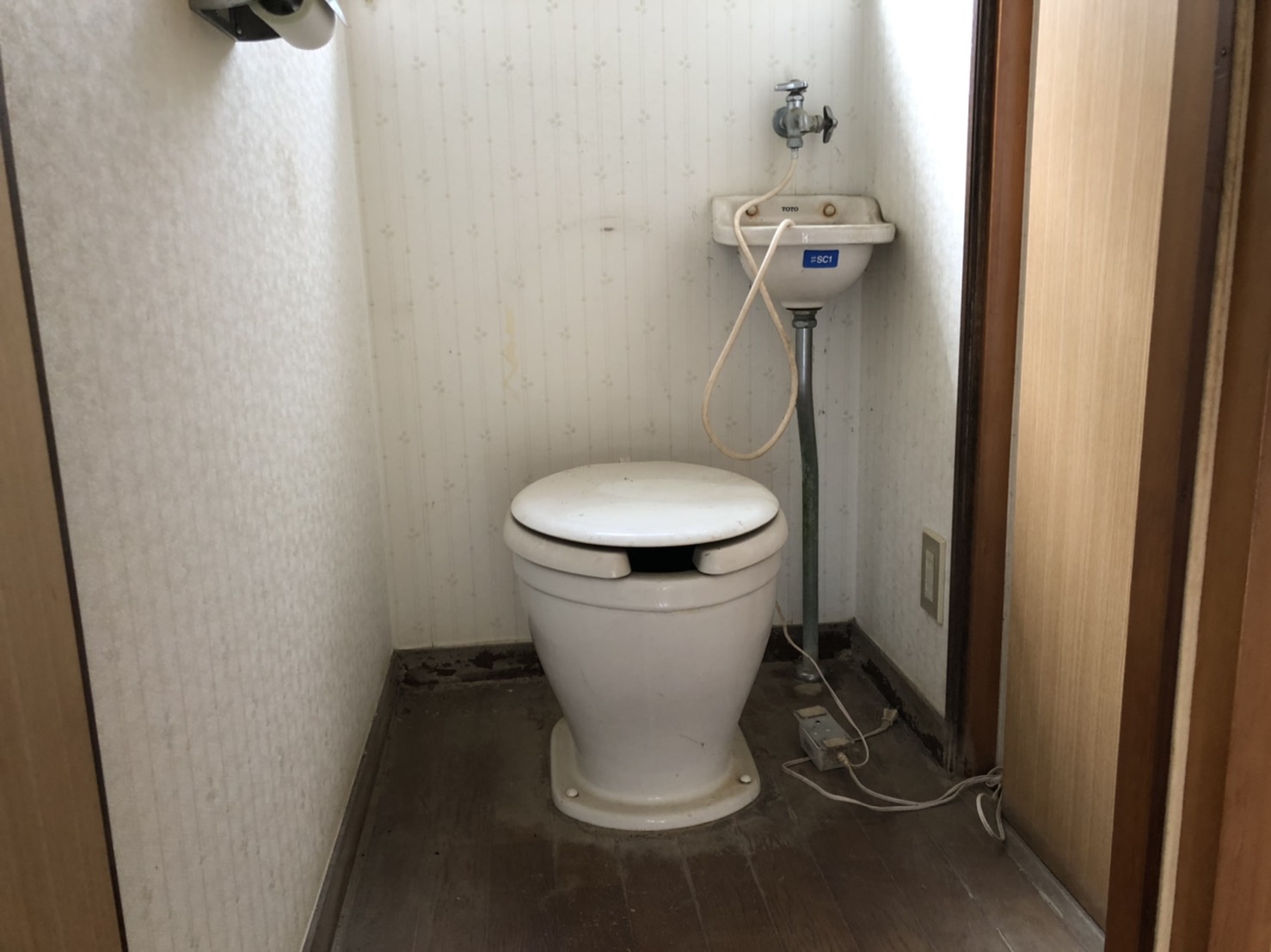 無臭便槽から簡易水洗トイレに 株式会社アサヒ興業
